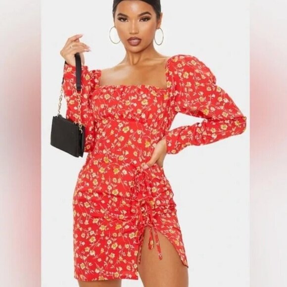 PrettyLittleThing Red Ditsy Floral Bow Detail Side Split Dress - Picture 1 of 3